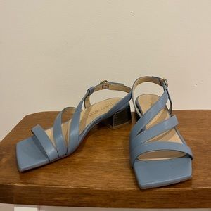 Stuart Weitzman Blue Square Toed Sandal, Low Block Heel. Good condition Size 6